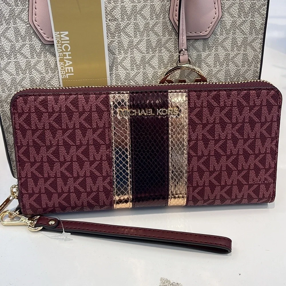 Michael Kors Jet Set Travel Large Signature Logo and Metallic Continental Wallet